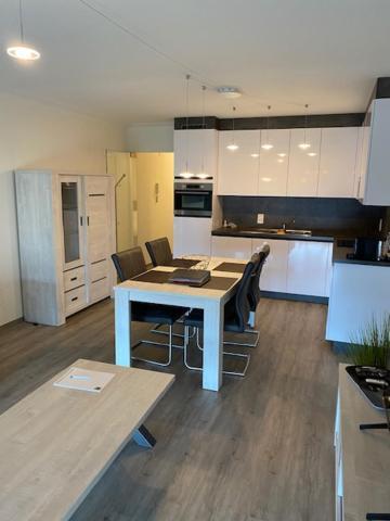 Studio 405 Op Zeedijk Met Frontaal Zeezicht 4De Verdiep Middelkerke Exteriér fotografie